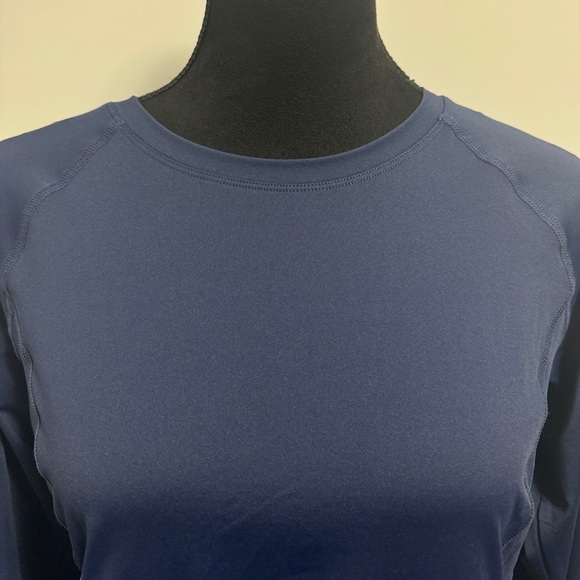 Halara Solid Thumb Hole Yoga Sports Top Navy - Picture 5 of 11